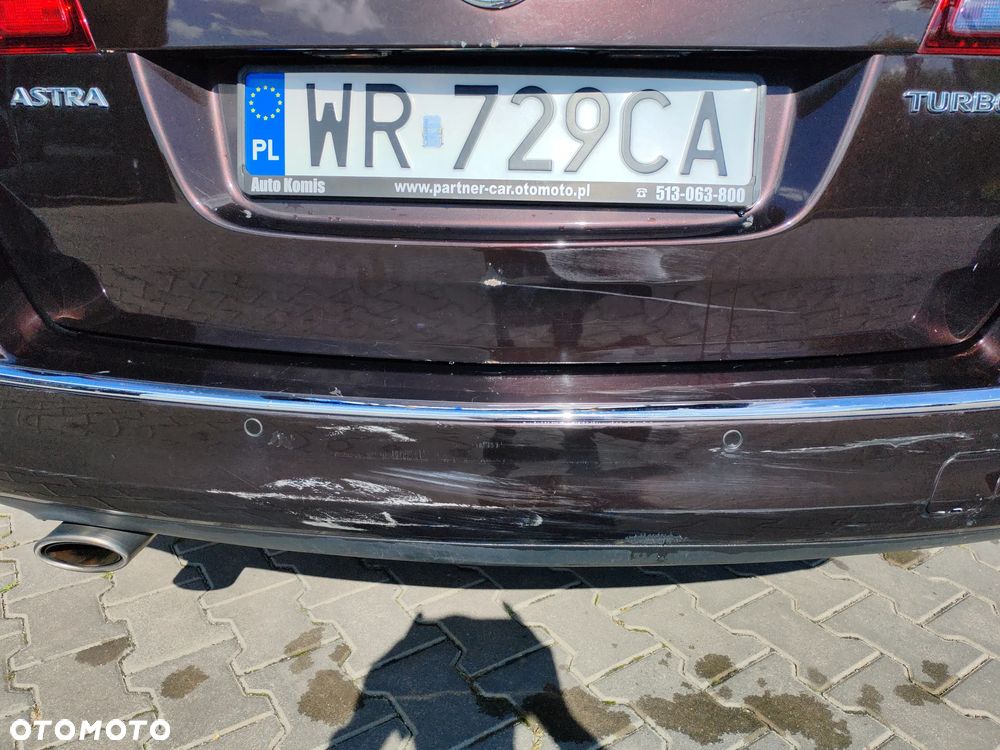 Opel Astra 1.6 T Cosmo - 11