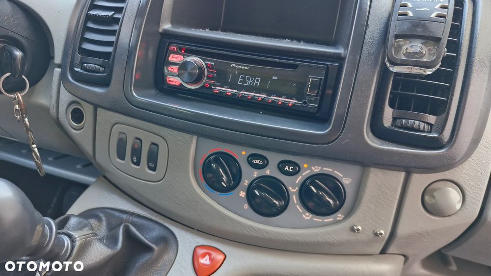 Opel Vivaro - 20
