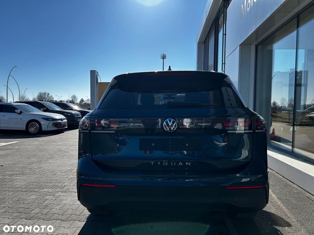 Volkswagen Tiguan - 8