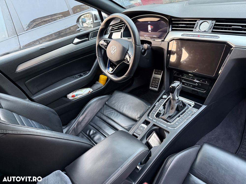 Volkswagen Passat Variant 2.0 TDI DSG 4Motion R Executive - 5