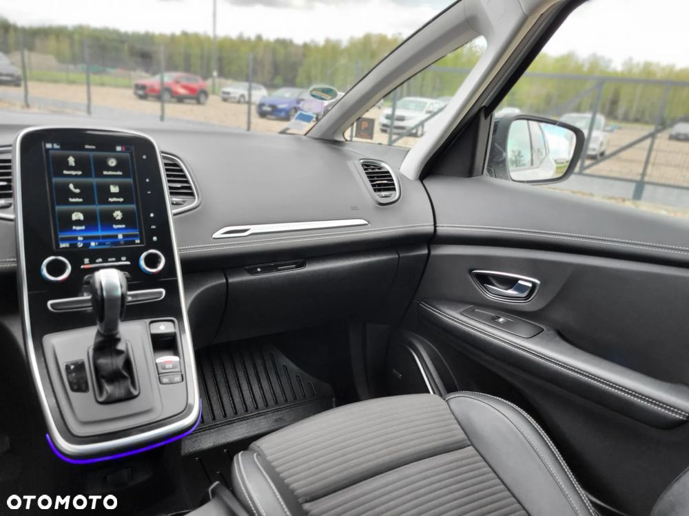 Renault Scenic - 11