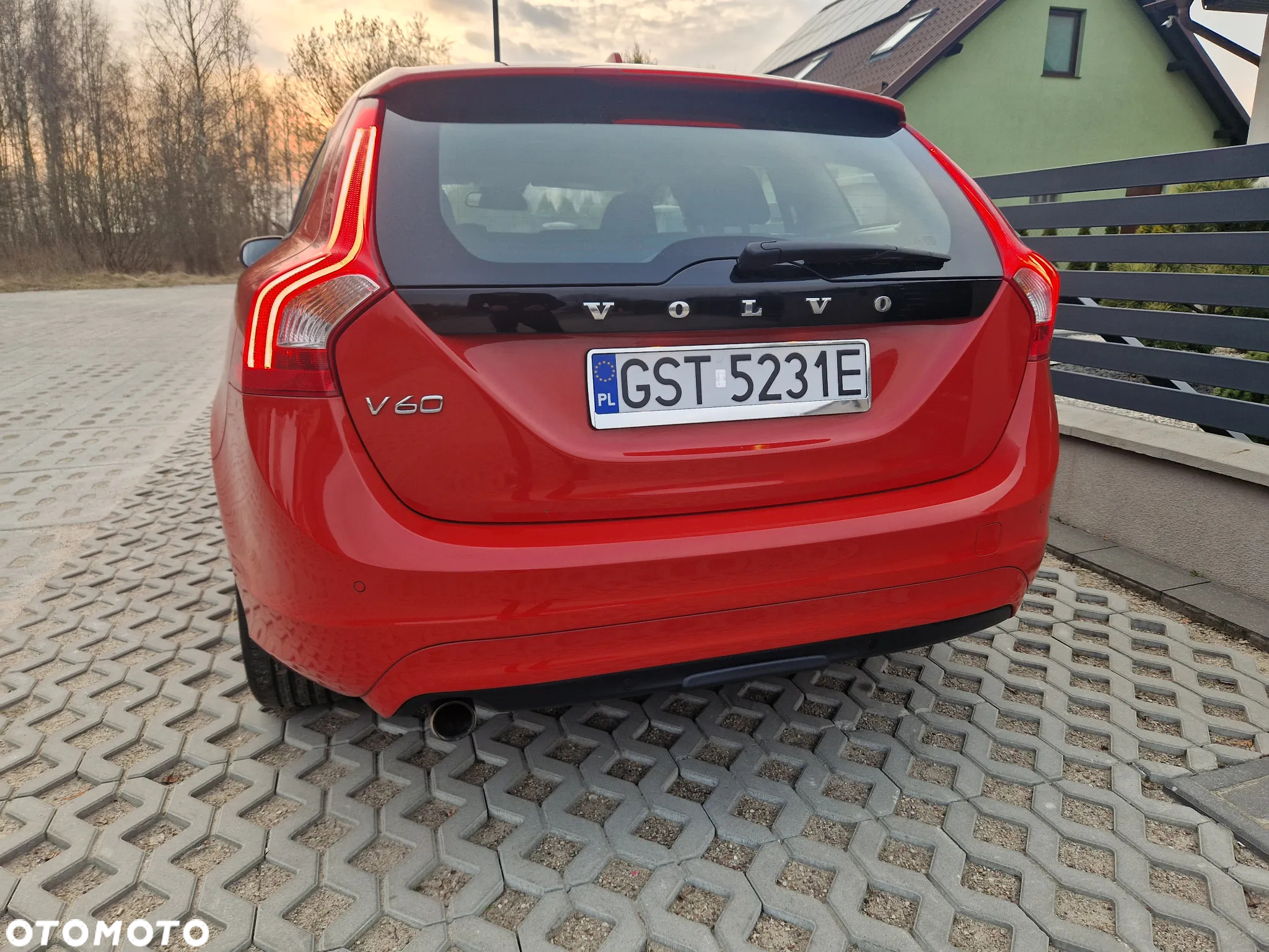 Volvo V60 D3 Drive-E Dynamic Edition (Kinetic) - 13