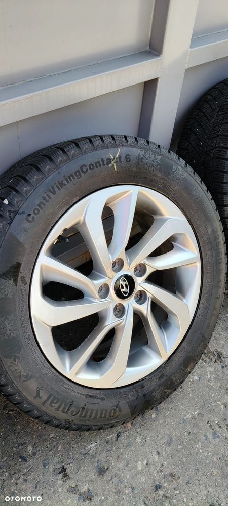 KOŁA ZIMOWE  HYUNDAI TUCSON - 17 CALI - CZUJNIKI 225/60r17 - 3