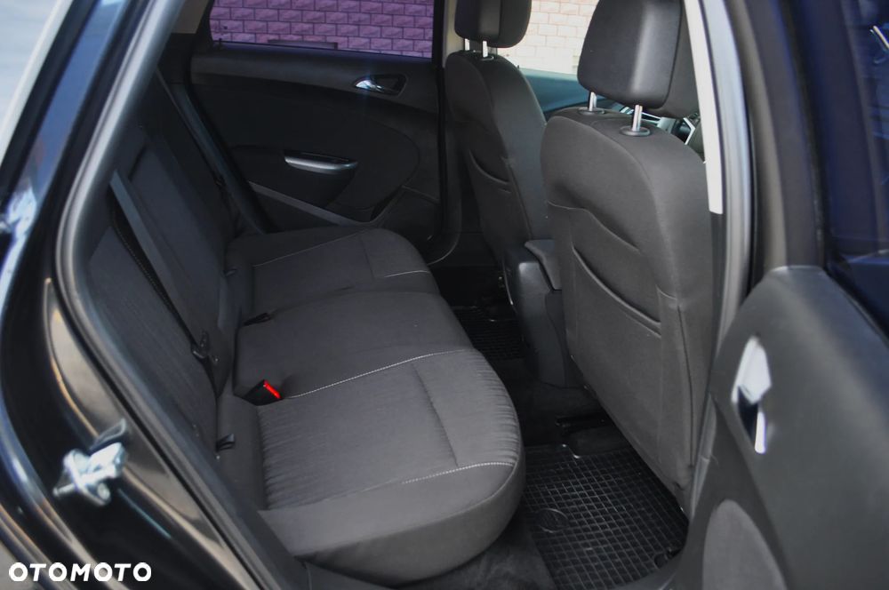 Opel Astra 1.4 Turbo - 27