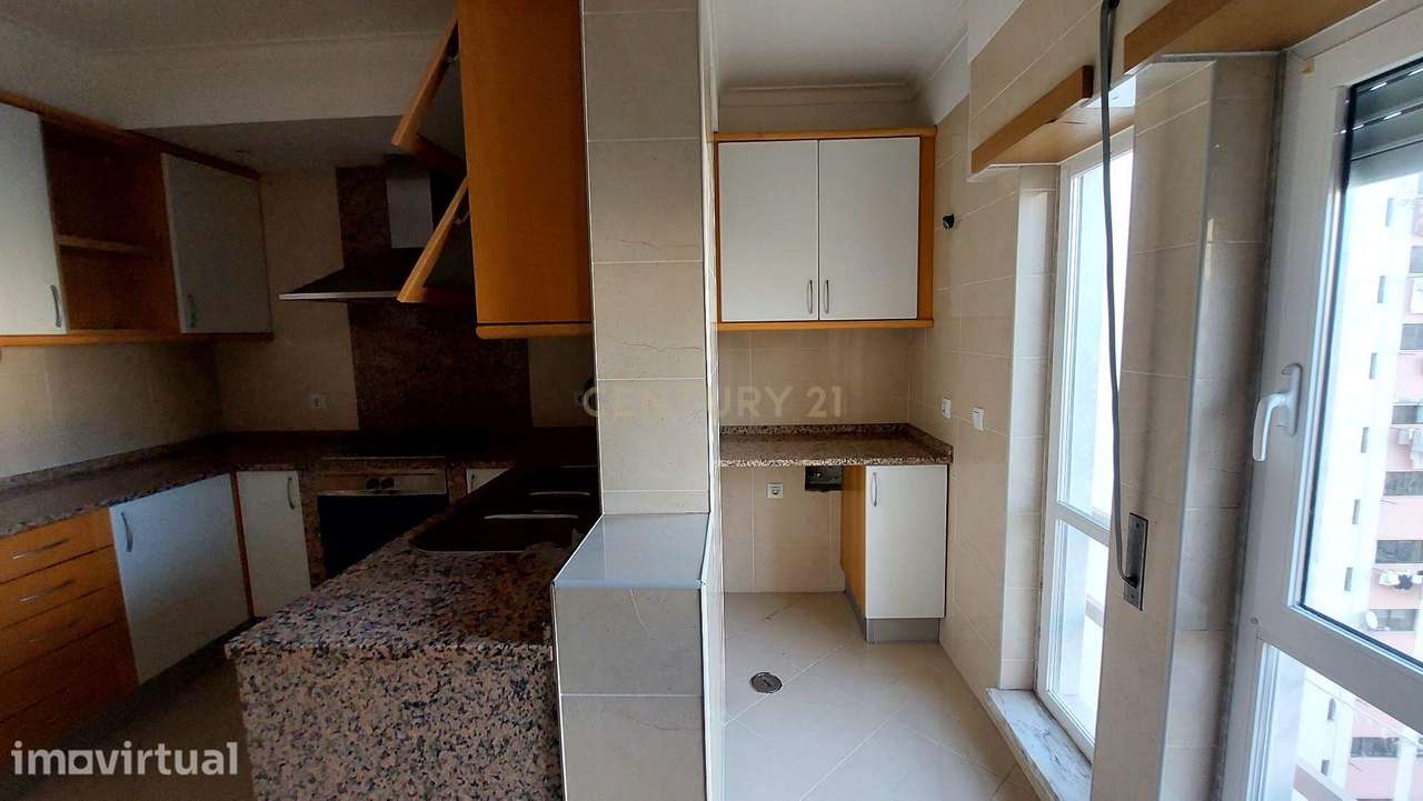 Apartamento T3 | Carregado - Grande imagem: 3/24