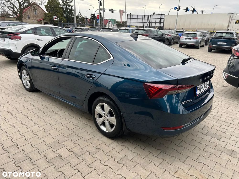 Skoda Octavia 2.0 TDI DSG Premium Edition - 10