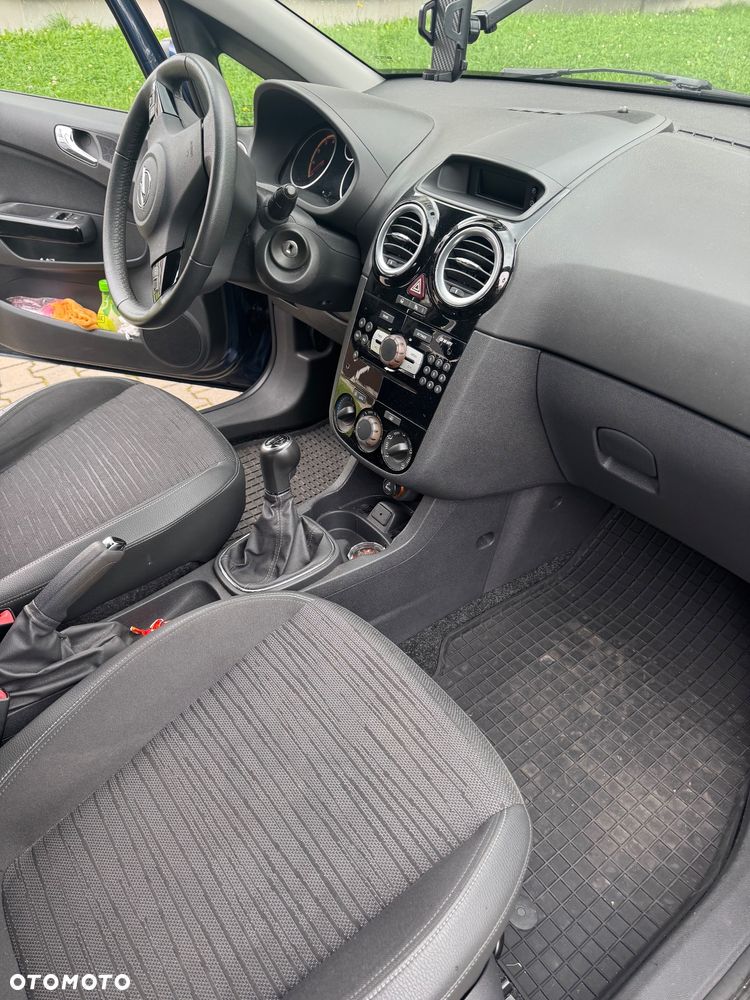 Opel Corsa 1.2 16V Enjoy - 8