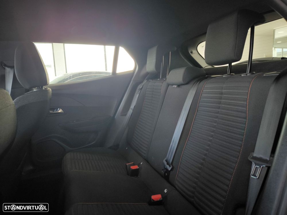 Peugeot 2008 1.2 PureTech Active Pack - 13