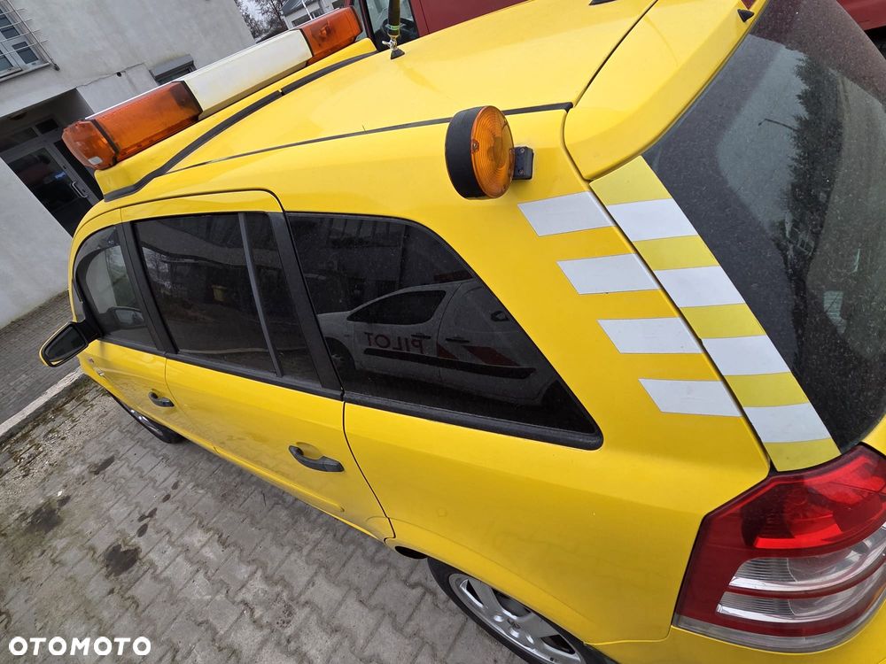 Opel Zafira pomoc drogowa, ADAC, auto serwisowe dla mechanika, hak - 5