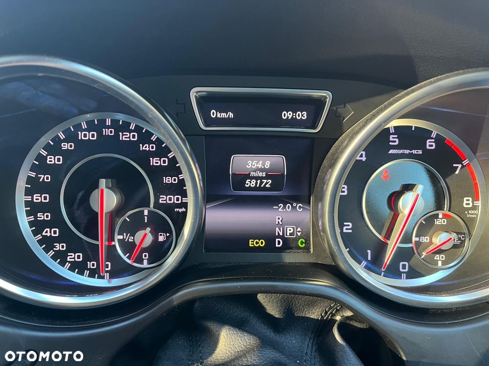 Mercedes-Benz ML 63 AMG 4Matic AMG SPEEDSHIFT 7G-TRONIC - 16