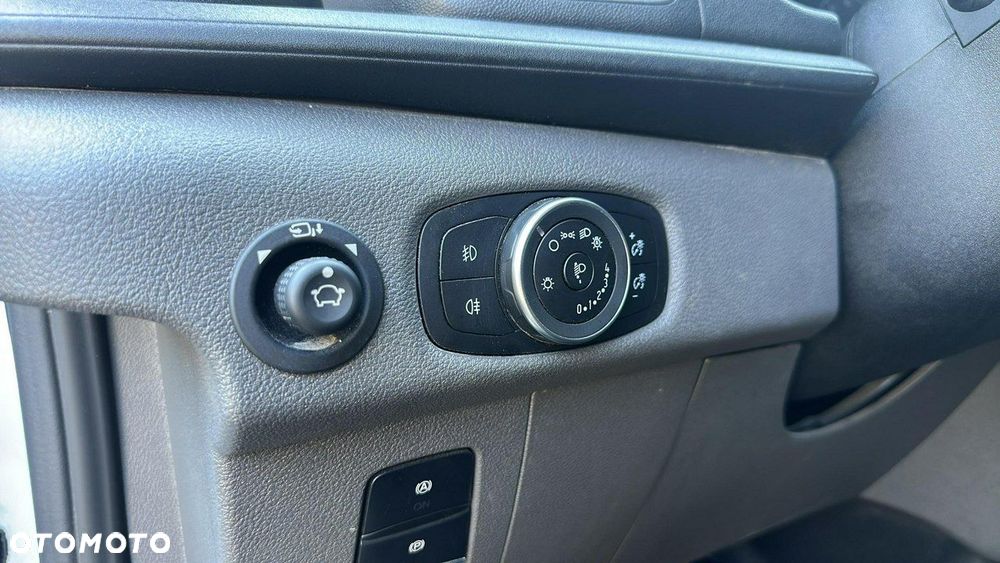 Ford Transit - 11