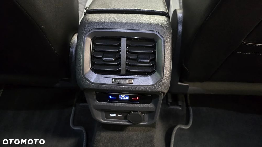 Volkswagen Tiguan - 15