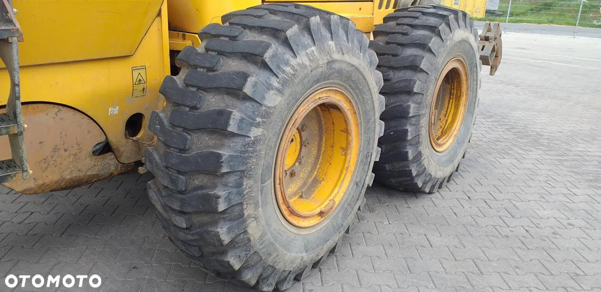 Volvo Równiarka drogowa VOLVO G990 - 20