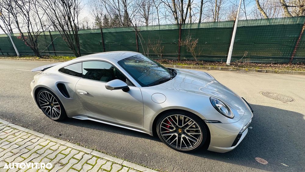 Porsche 911 Turbo - 1