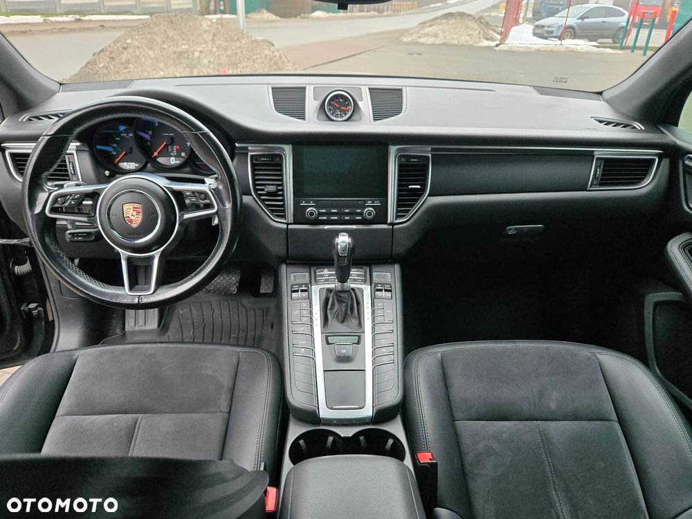 Porsche Macan - 15