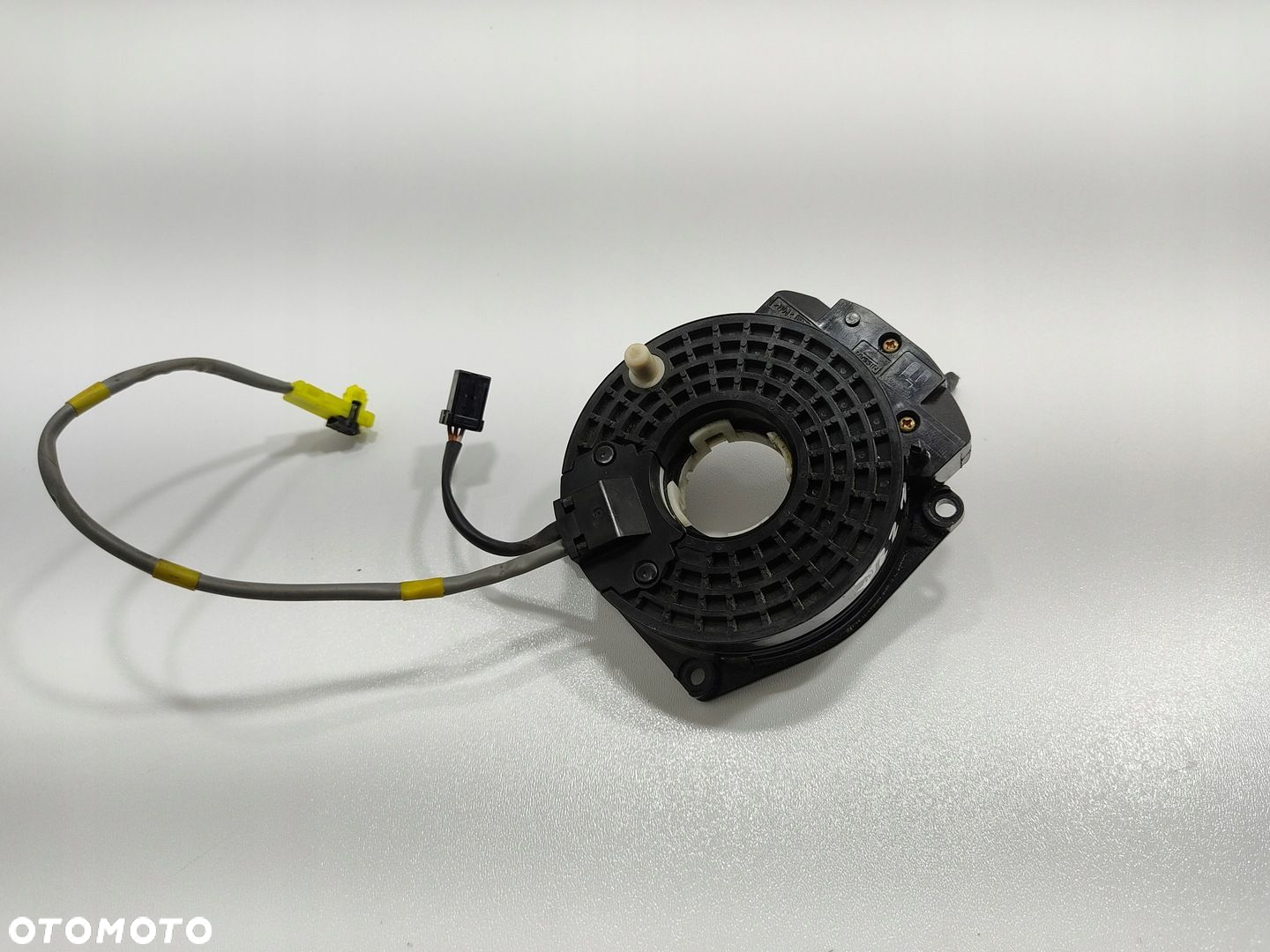 TAŚMA ZWIJAK POD KIEROWNICĘ NISSAN NAVARA D22 1997-2005 - 2