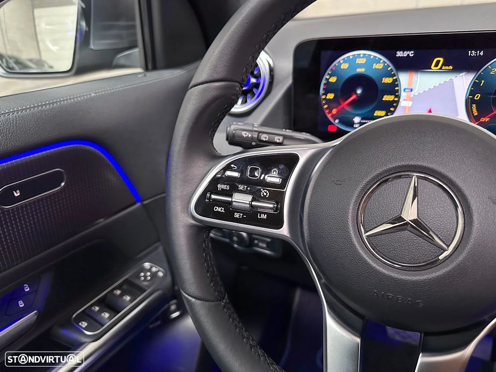 Mercedes-Benz GLA 250 e 8G-DCT Progressive — fotografia 49