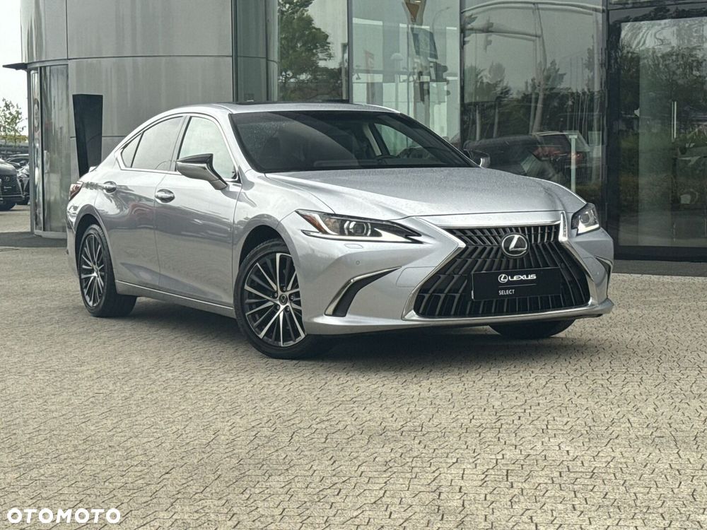 Lexus ES 300h Business Edition - 29