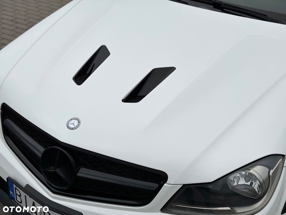 Mercedes-Benz Klasa C 63 AMG - 9