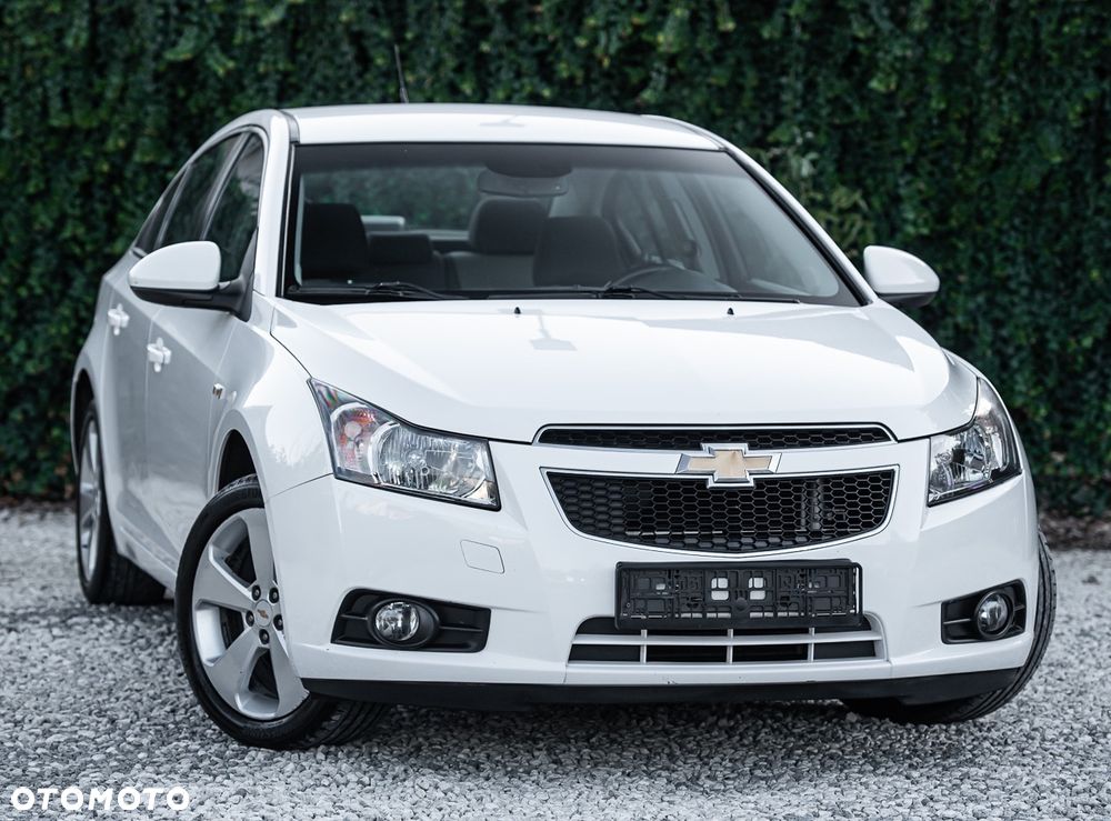 Chevrolet Cruze 1.8 LS - 4