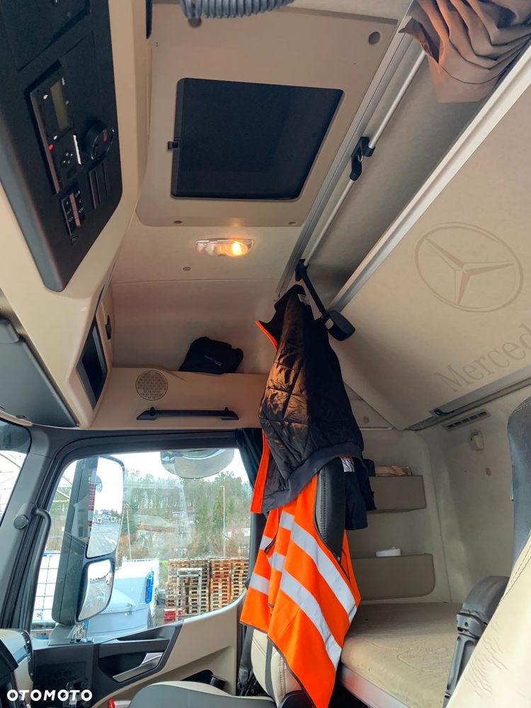 Mercedes-Benz Actros 1845 - 8