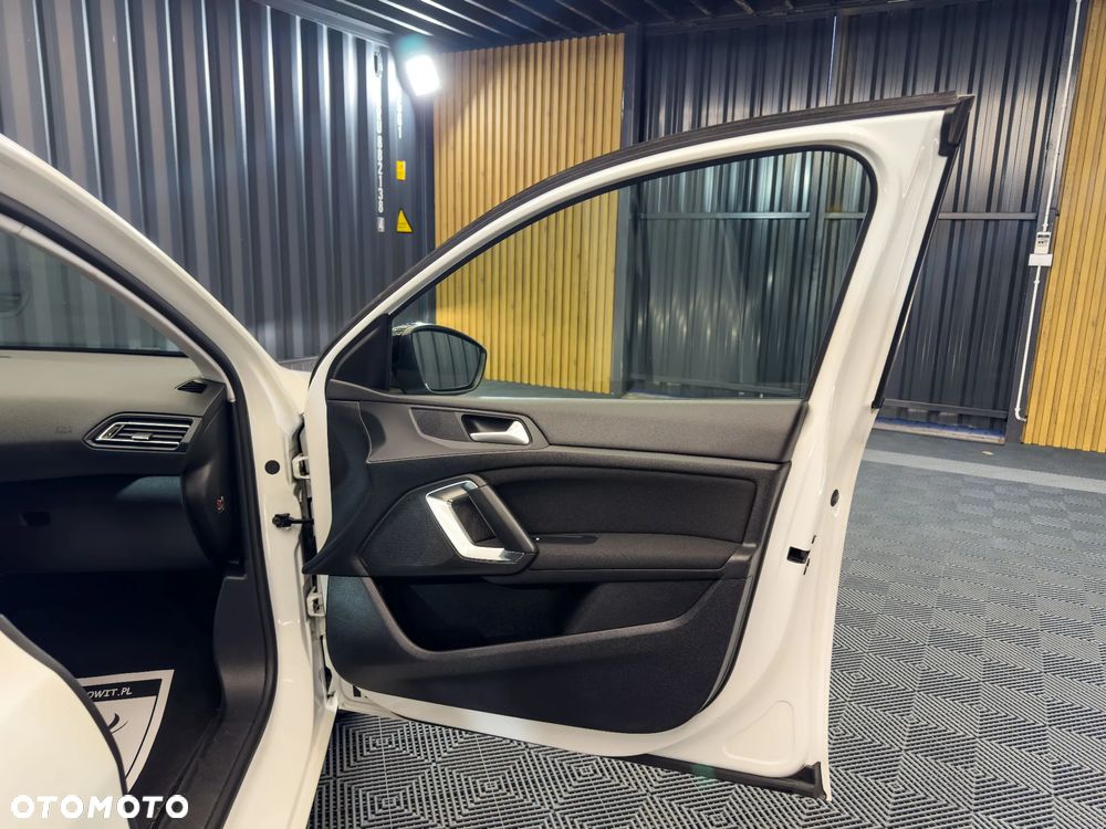 Peugeot 308 1.2 PureTech GPF GT S&S EAT8 - 14