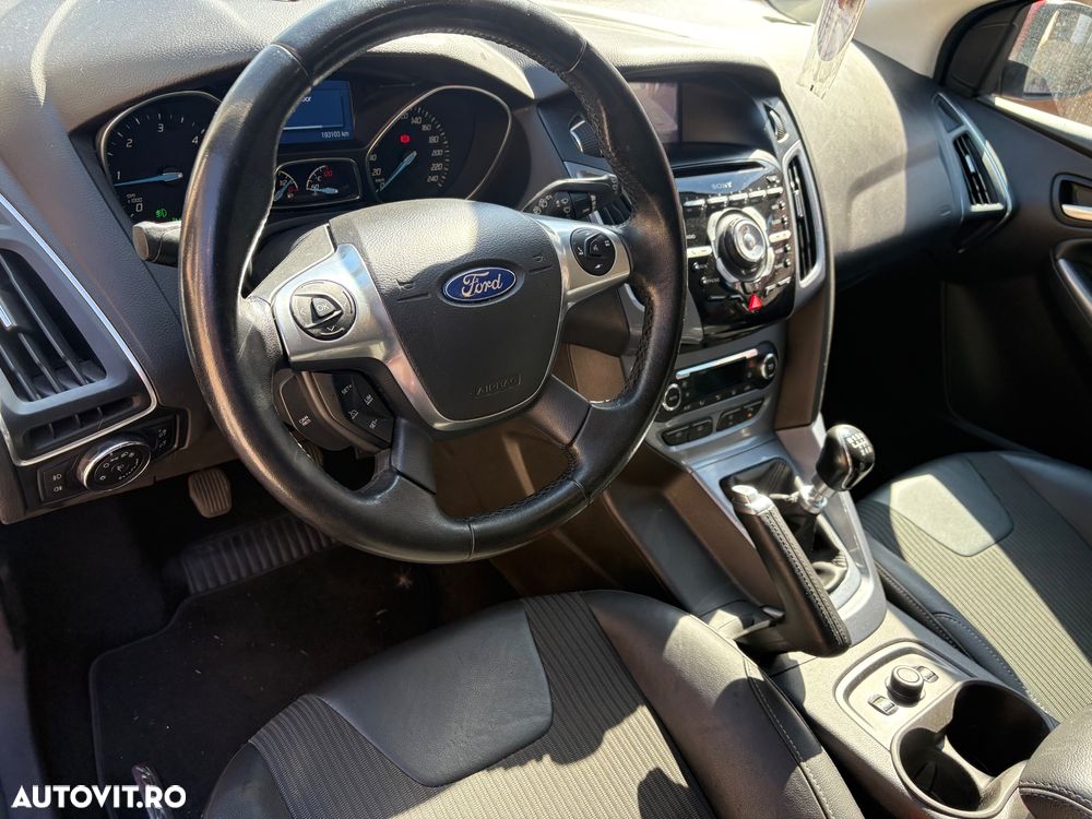 Ford Focus 2.0 TDCI DPF Titanium - 5