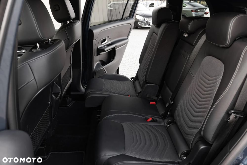 Mercedes-Benz GLB 200 Style 7G-DCT - 27
