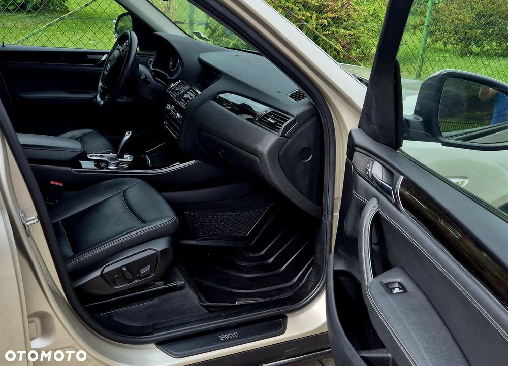 BMW X3 xDrive28i xLine - 19