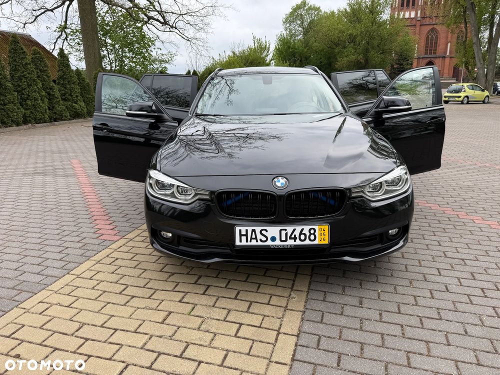 BMW Seria 3 318d Edition M Sport Shadow - 16