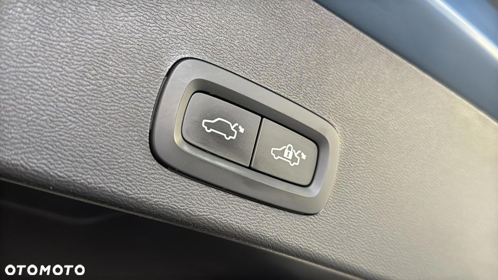 Volvo XC 40 T5 Plug-In Hybrid Plus Bright - 19
