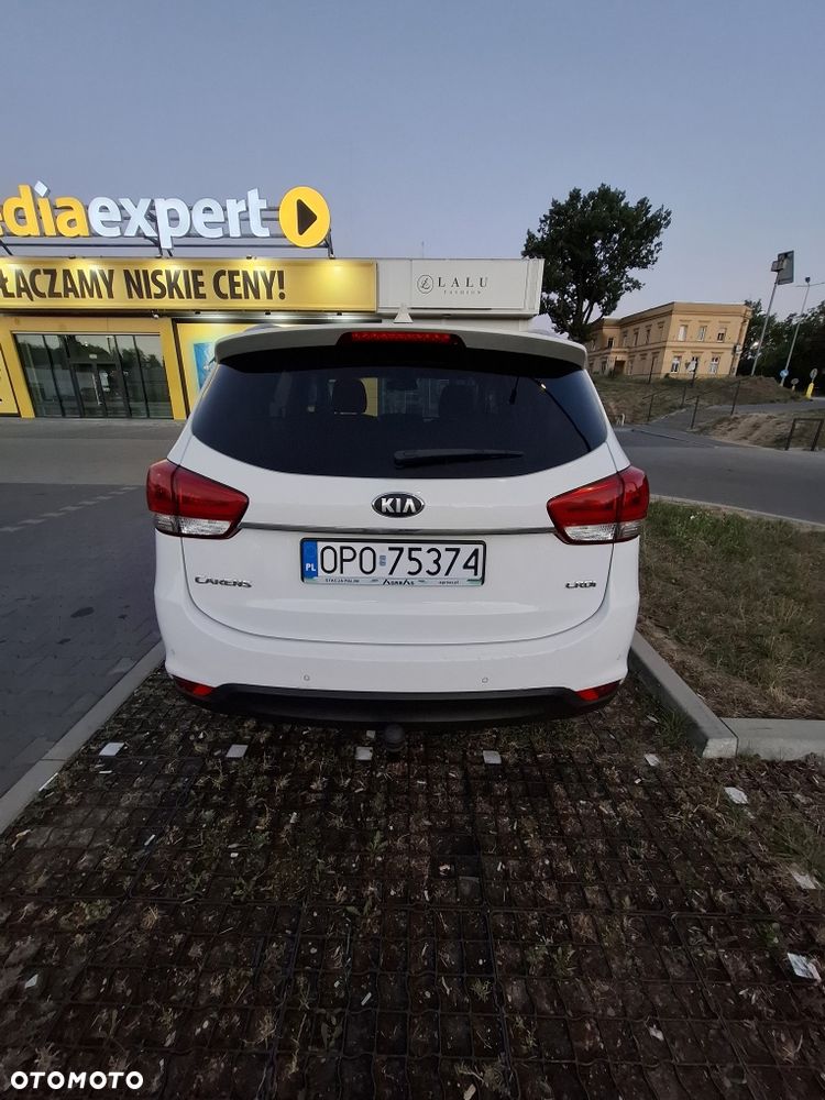 Kia Carens - 2