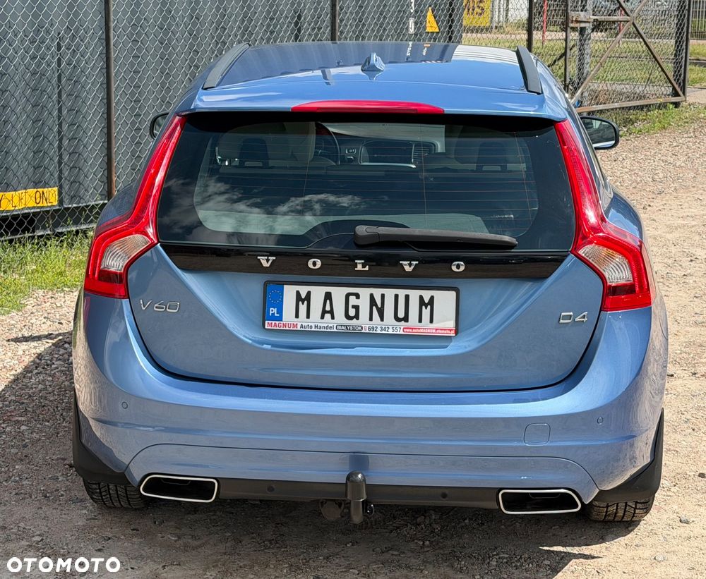 Volvo V60 D4 Drive-E Momentum - 30