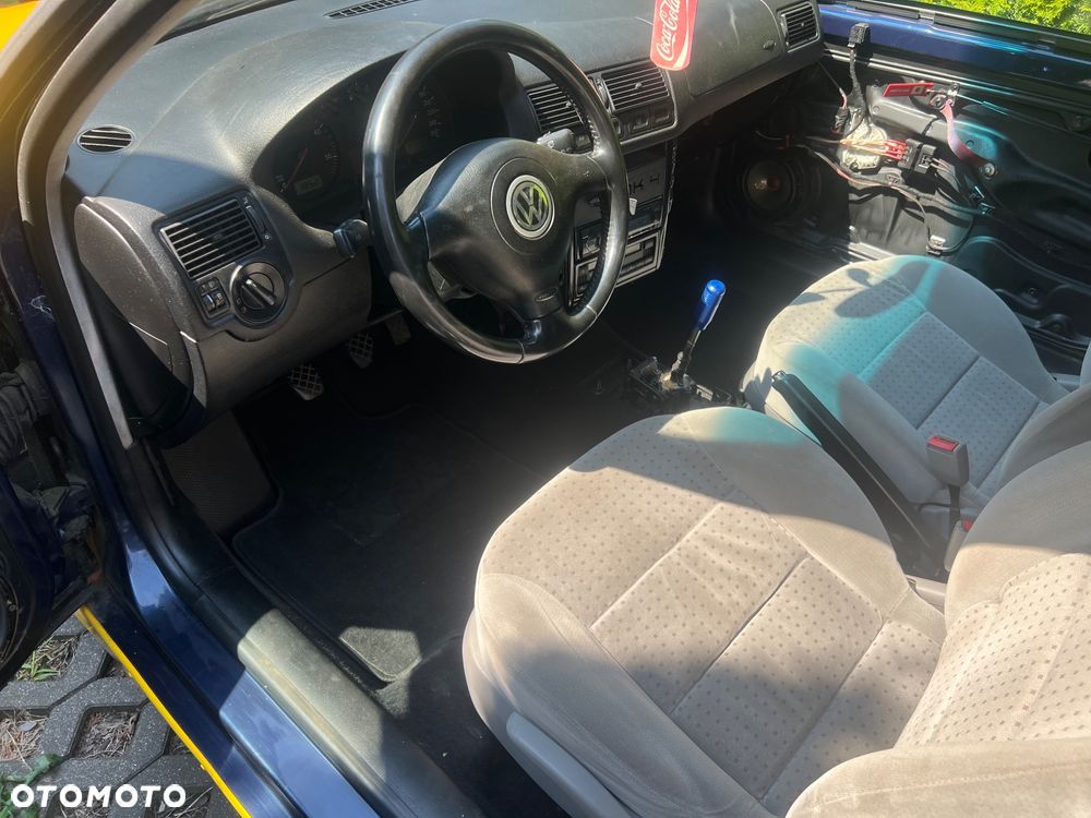 Volkswagen Golf - 17