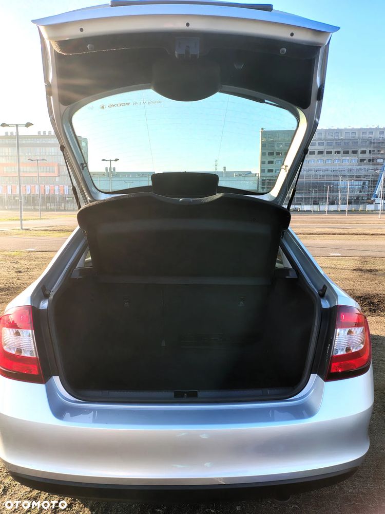Skoda RAPID 1.0 TSI Active - 12