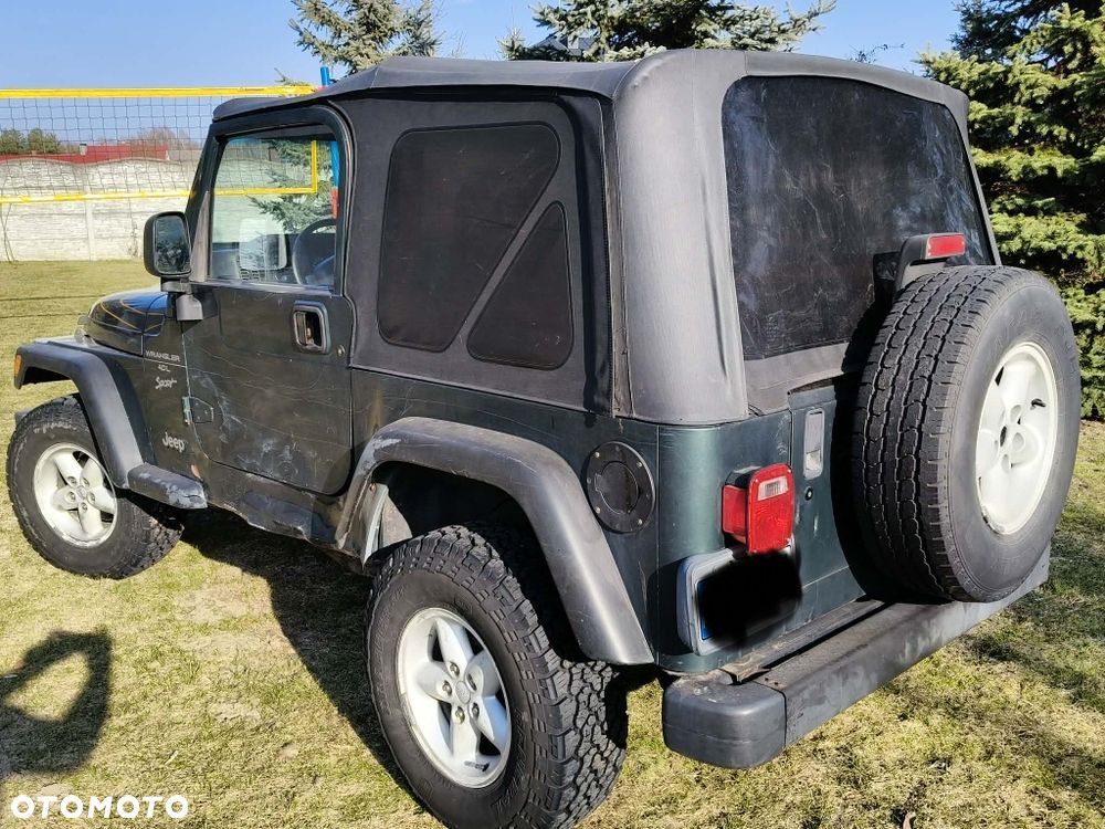 Jeep Wrangler - 4