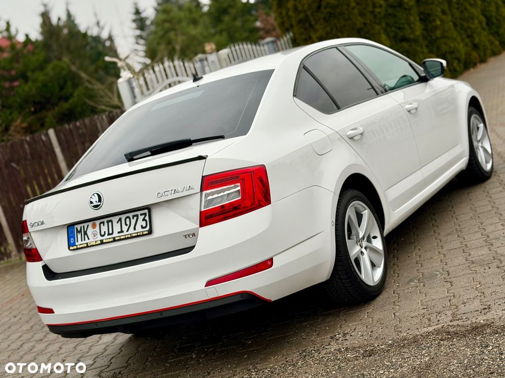 Skoda Octavia 2.0 TDI Sport Edition - 23