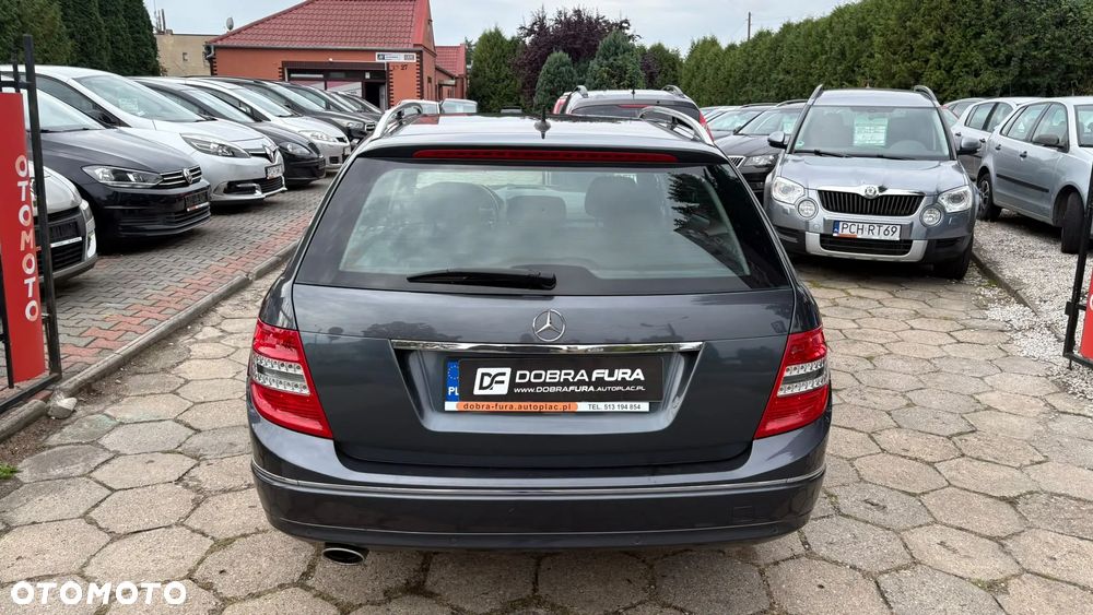 Mercedes-Benz Klasa C 220 CDI DPF Automatik BlueEFFICIENCY - 28