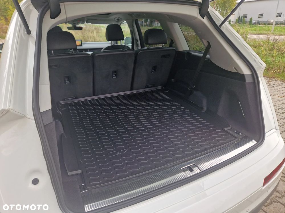 Audi Q7 - 11