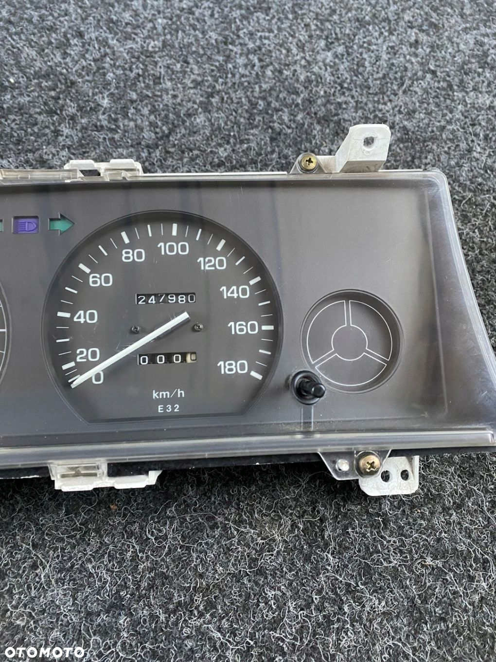 licznik zegary toyota corolla e9 83200-1A260 - 4