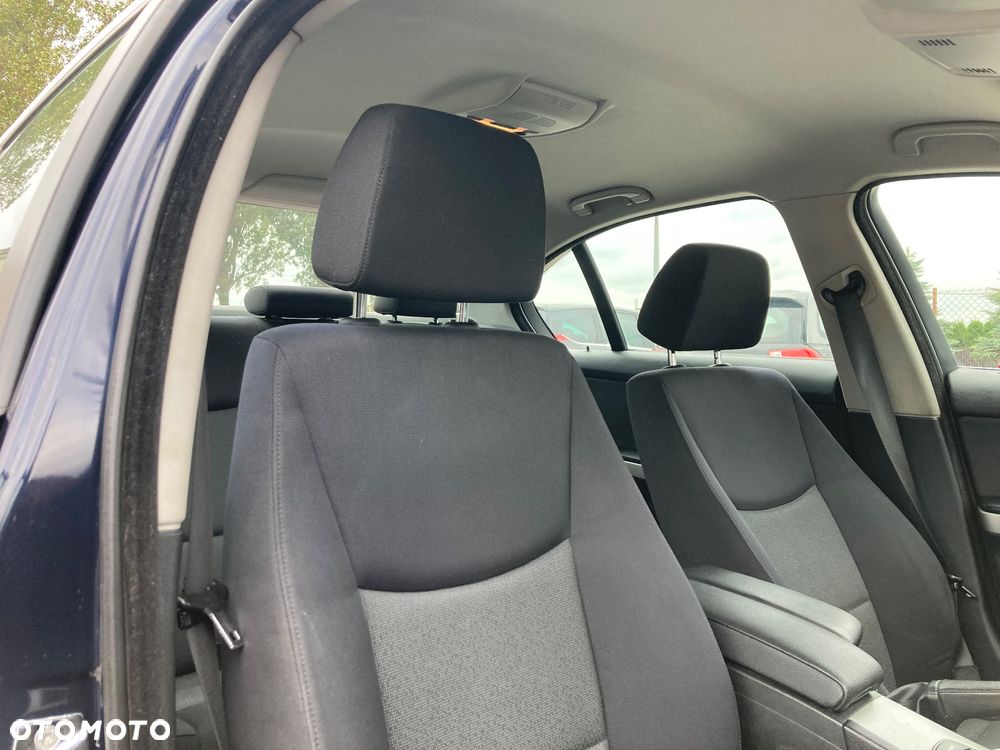 BMW Seria 3 325i - 19