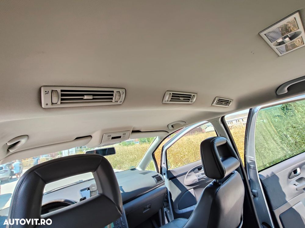Volkswagen Sharan 2.0 TDI DPF Highline - 19