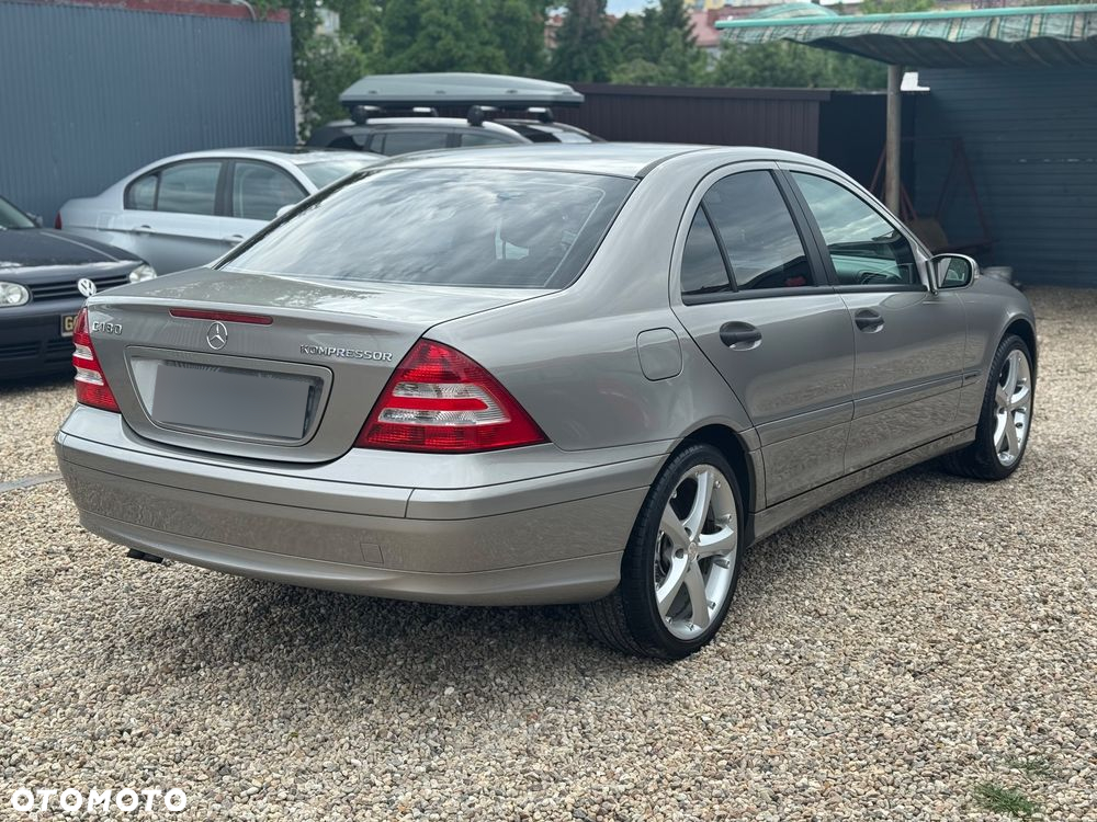 Mercedes-Benz Klasa C 180 T Kompressor Automatik Classic - 5