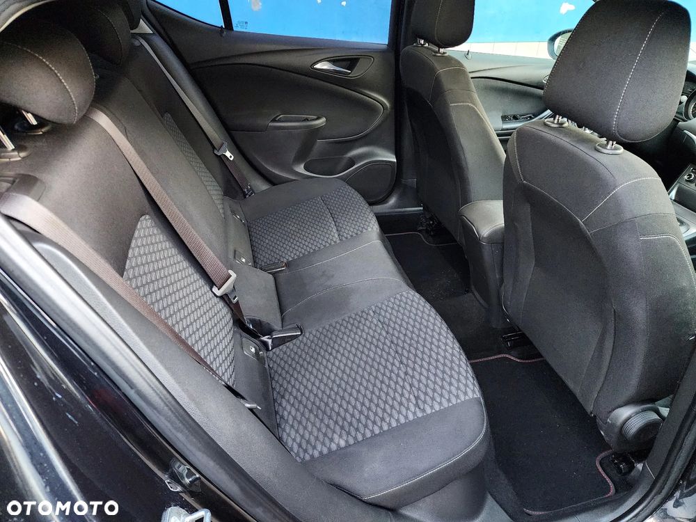 Opel Astra 1.4 Turbo Edition - 25