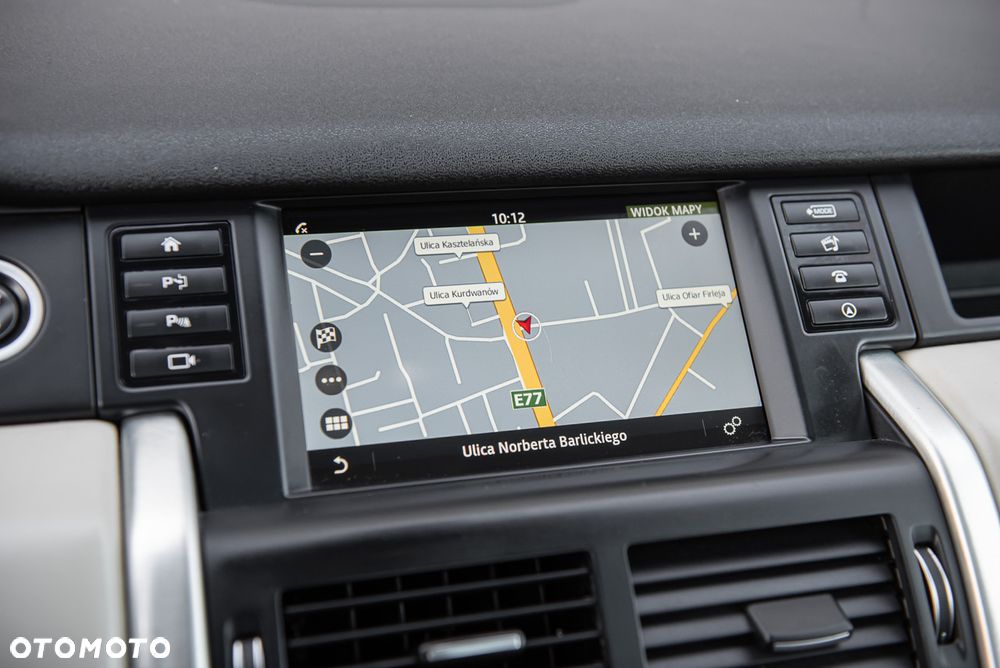 Land Rover Discovery Sport 2.0 D180 R-Dynamic HSE - 29