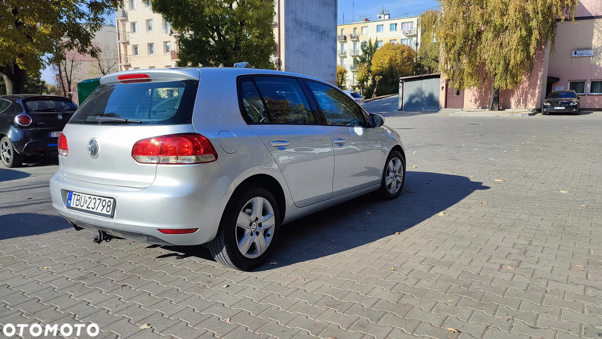 Volkswagen Golf VI 1.6 TDI Comfortline - 11