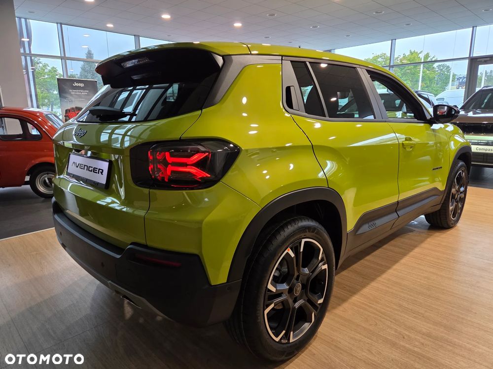 Jeep Avenger 1.2 T3 mHEV Summit eDCT6 - 6