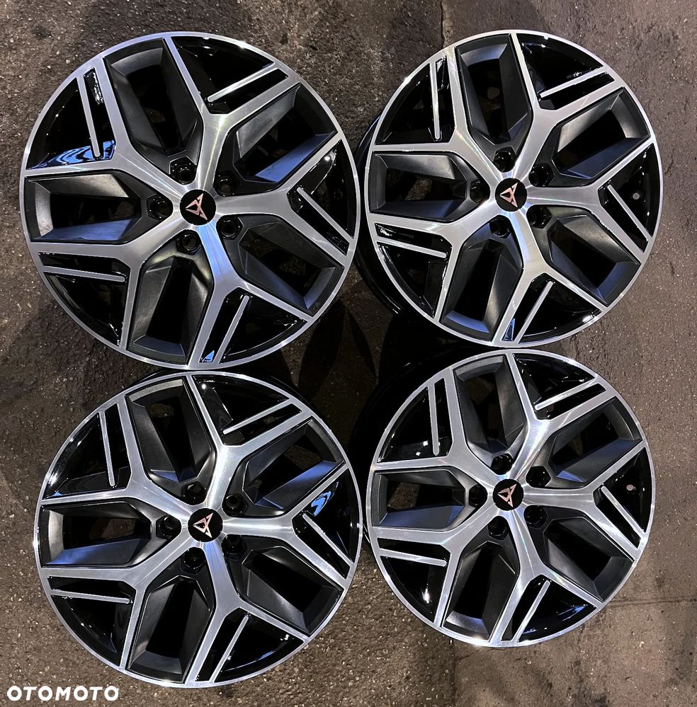 Felgi Seat Ateca 5x112 19 8J ET 45 575601025H 4szt. - 4