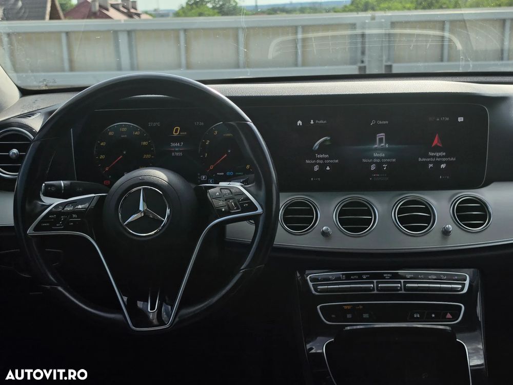 Mercedes-Benz E - 21