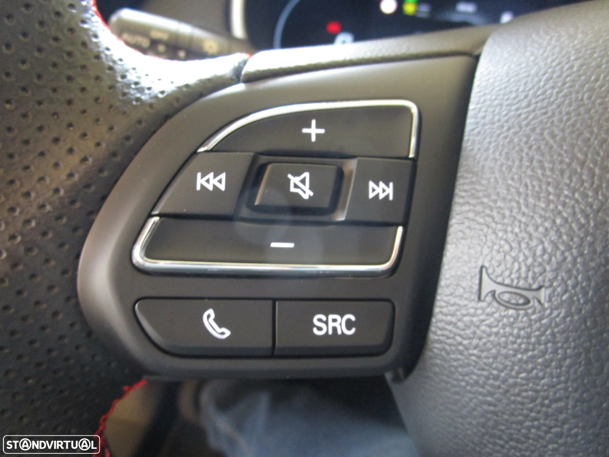 MG ZS EV 50.3 kWh Luxury - 32